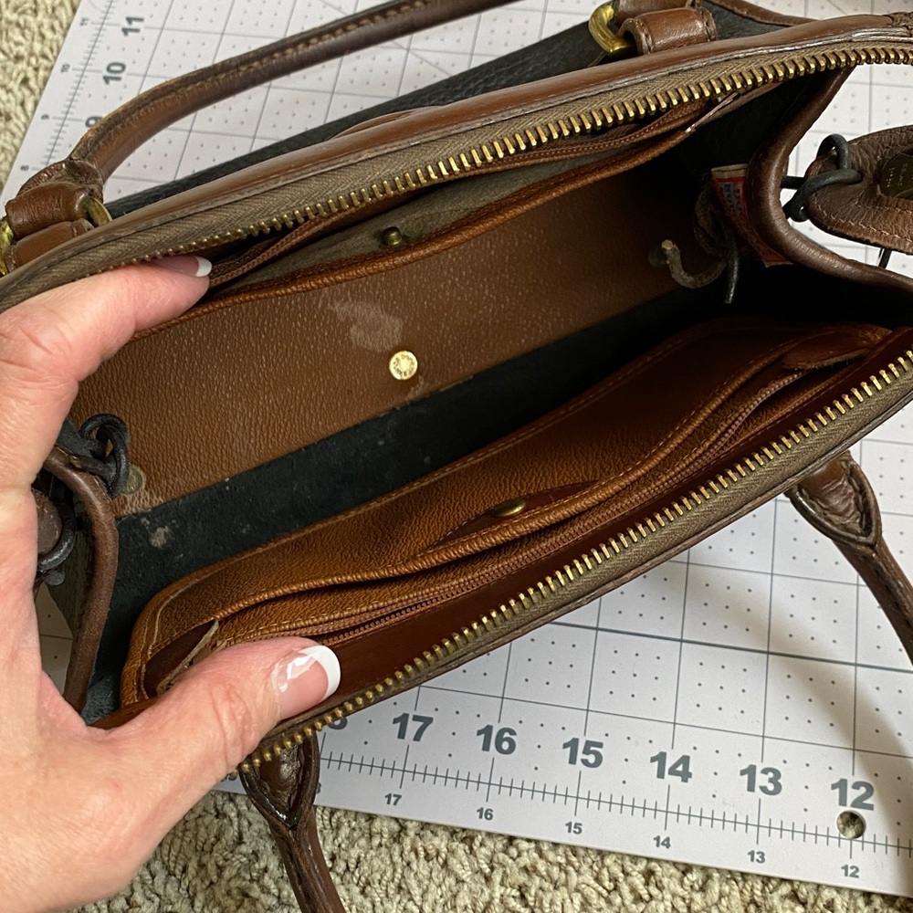 Dooney & Bourke bag lot - Picture 11 of 17
